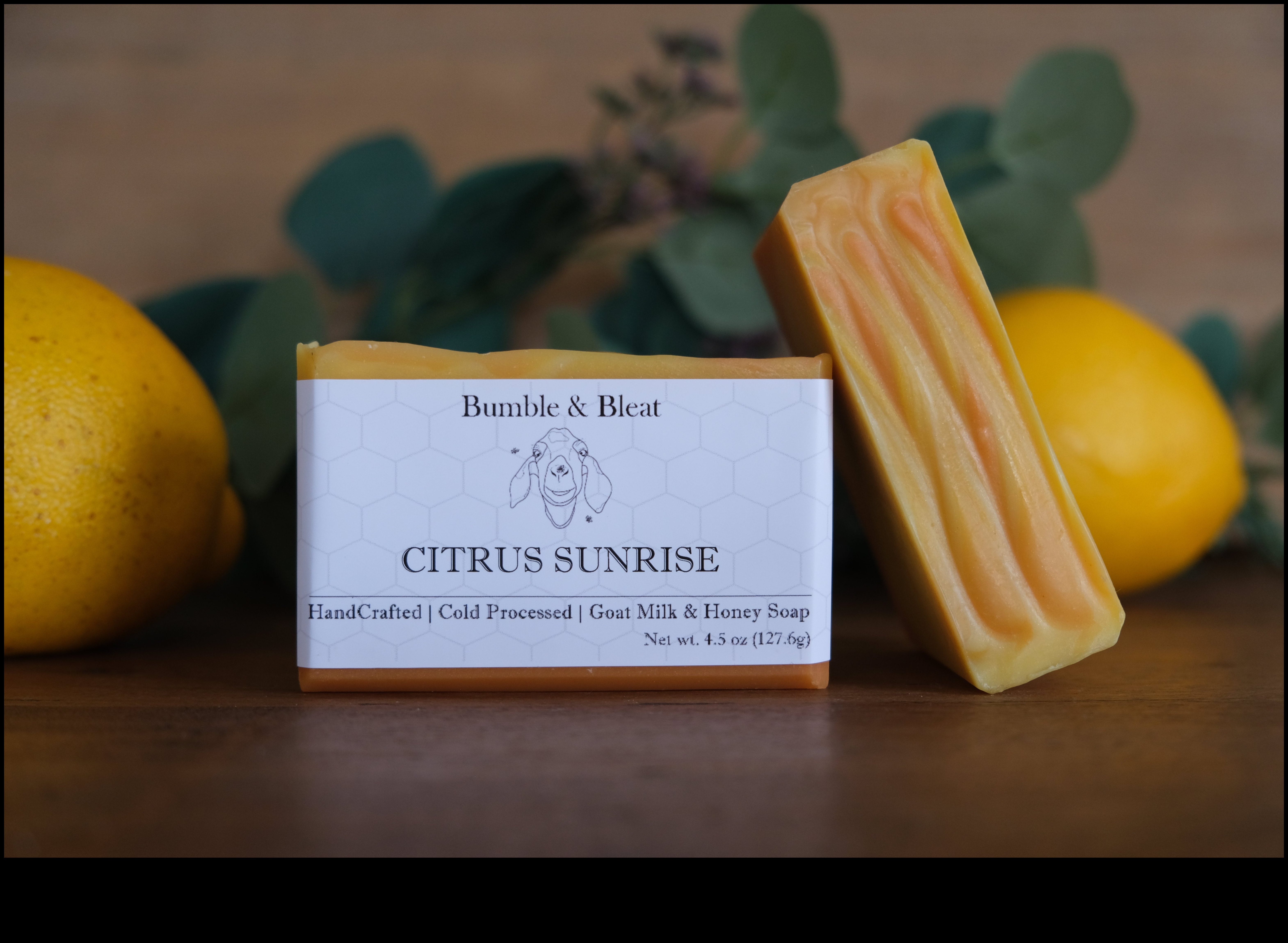 Citrus Sunrise: Taze Meyve Sularının Işıltısıyla Güne Merhaba Deyin